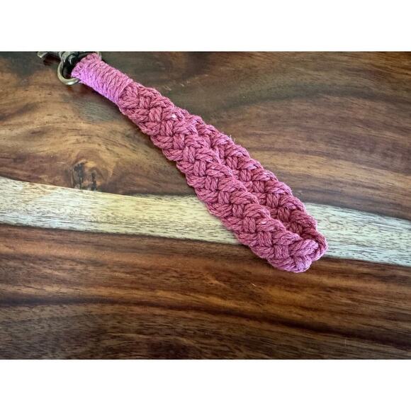 Pink Wristlet Purse Strap Macrame Pink Bag Charm Keychain Accessory NEW - Picture 4 of 4